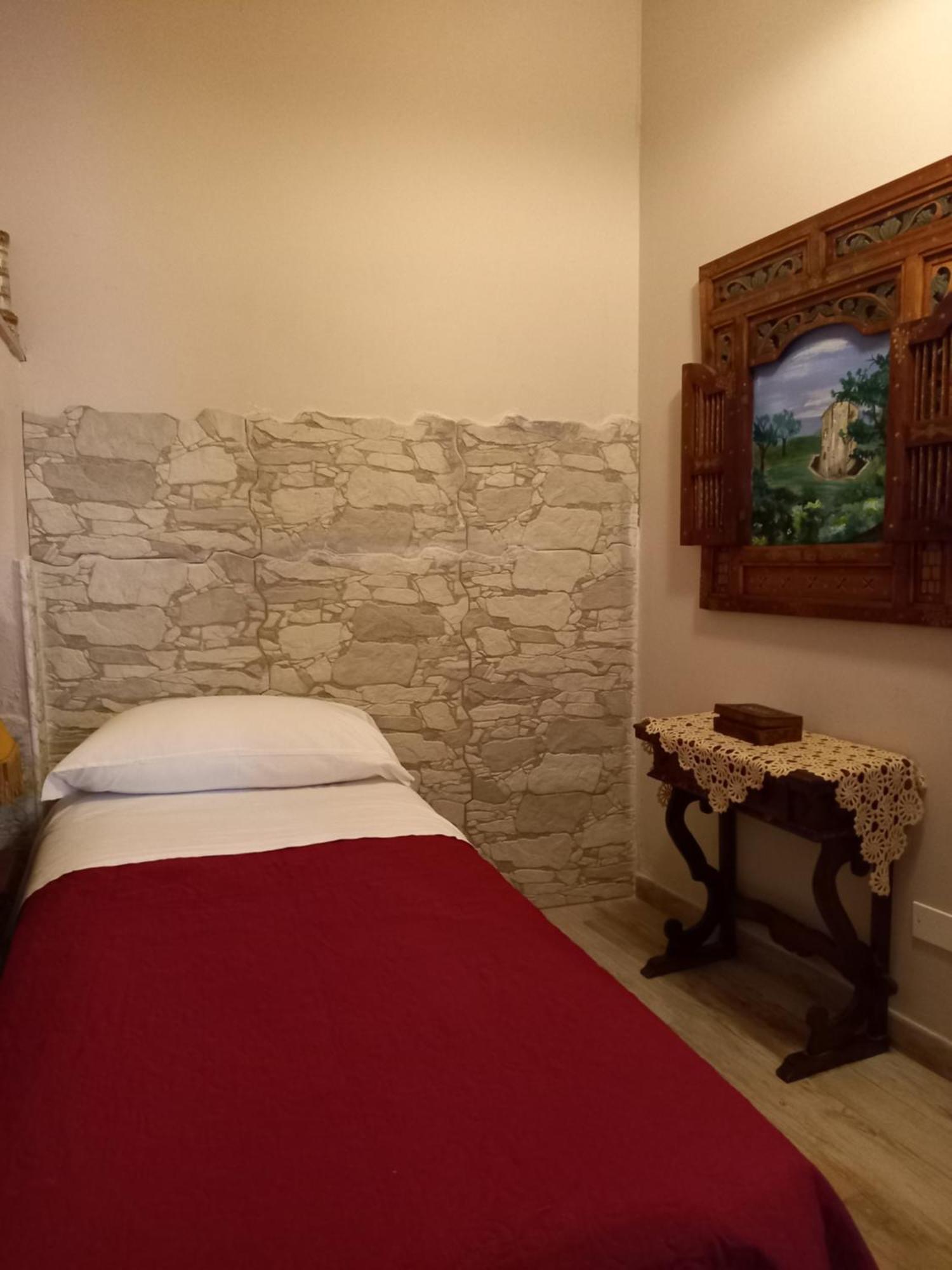 Bed and Breakfast Sicilia In Miniatura "L'Atelier Dell'Etna" à Zafferana Etnea Chambre photo