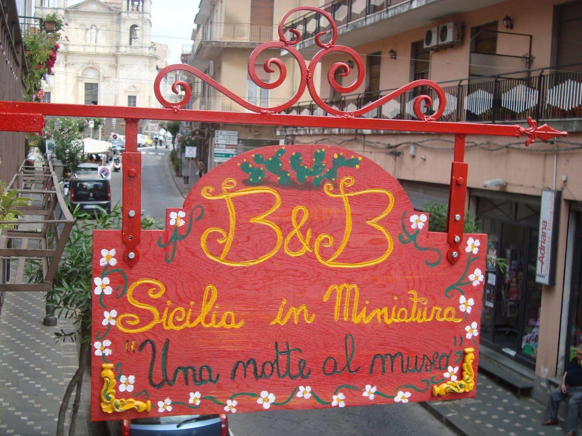 Bed and Breakfast Sicilia In Miniatura "L'Atelier Dell'Etna" à Zafferana Etnea Extérieur photo