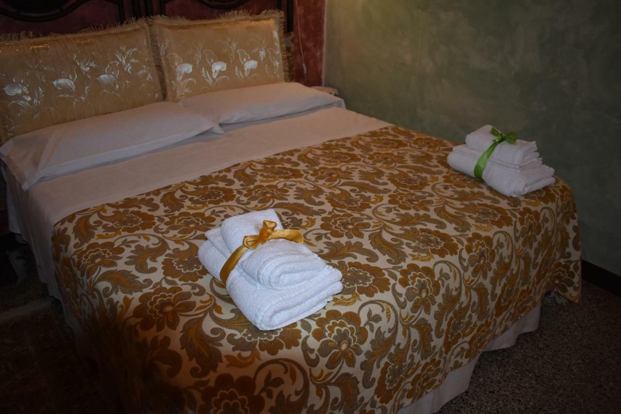 Bed and Breakfast Sicilia In Miniatura "L'Atelier Dell'Etna" à Zafferana Etnea Extérieur photo