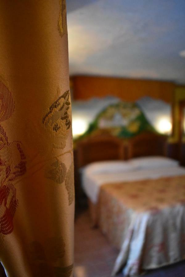 Bed and Breakfast Sicilia In Miniatura "L'Atelier Dell'Etna" à Zafferana Etnea Extérieur photo